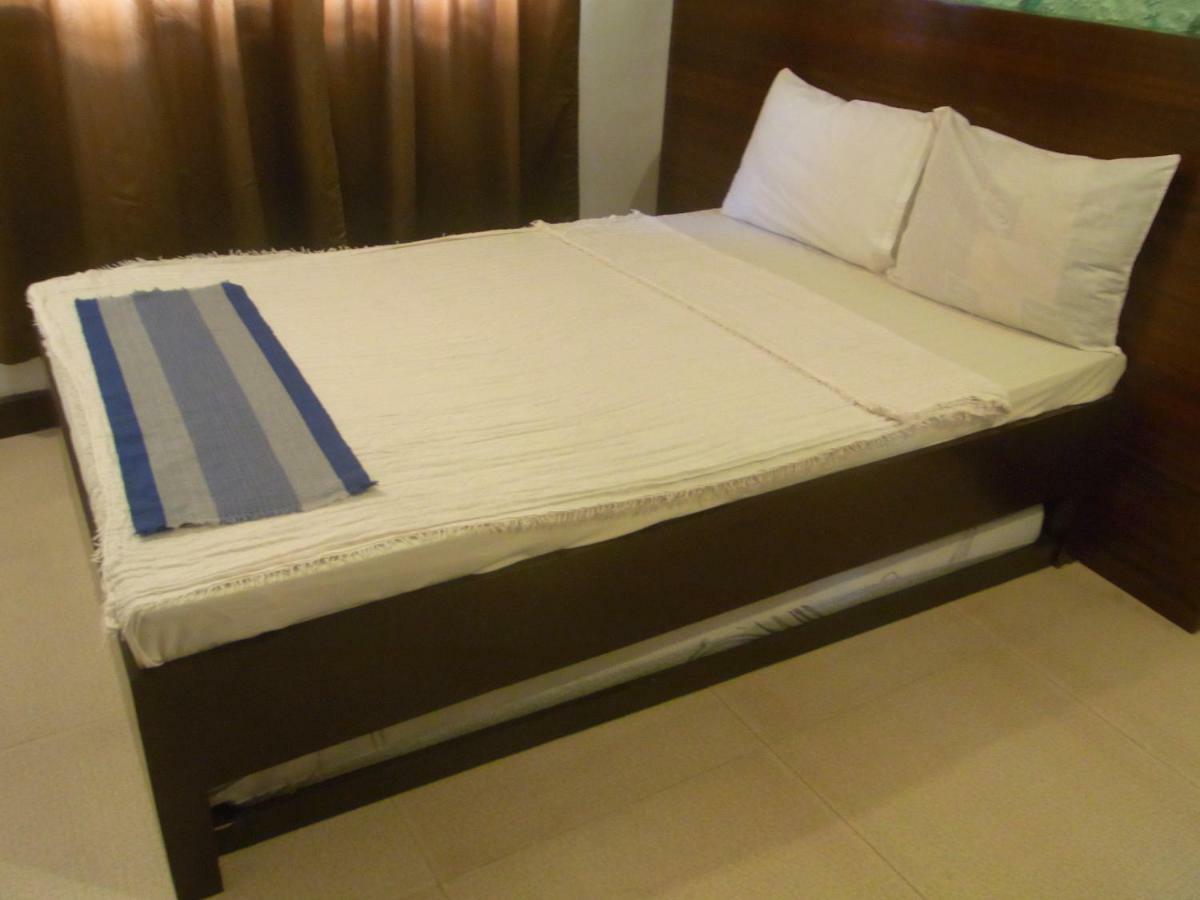 Ziur Inn Laoag Extérieur photo